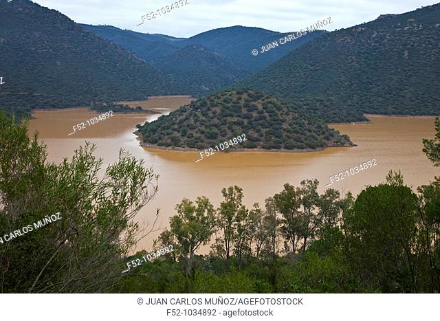 Jandula River Reservoir. Sierra de Andújar Natural Park. Jaén province. Andalucía. Spain
