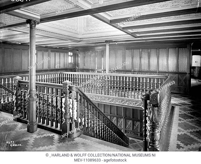 First class staircase and landing. Ship No: 326. Name: Saxon. Type: Passenger Ship. Tonnage: 12385. Launch: 21 December 1899. Delivery: 9 June 1900