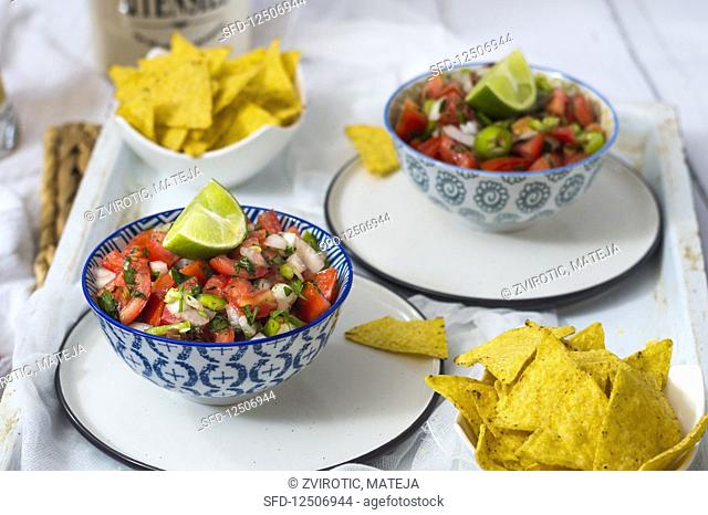 Spicy tomato salsa with tortilla chips
