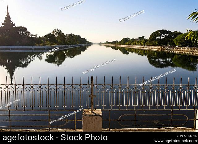 Canal at Mandalay Palace, Mandalay, Shan-State, Myanmar, Asia