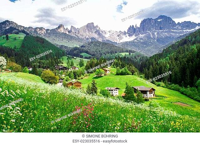 Südtiroler Berglandschaft