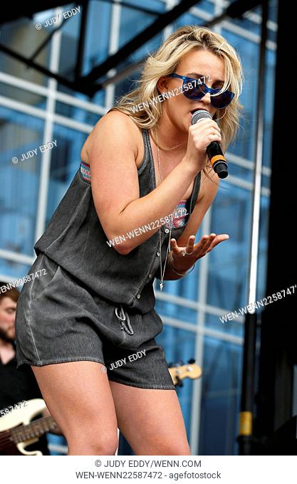 Jamie Lynn Spears performs on the Bud Light Plaza Stage at the 2015 CMA Music Festival Featuring: Jamie Lynn Spears Where: Nashville, Tennessee