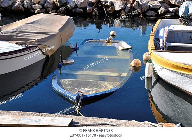Sinking fisherboat