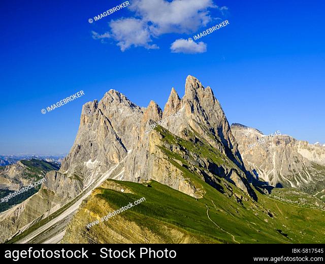 Fermeda Towers, Odle Mountains, Seceda, Puez-Odle nature park Park, Dolomites, South Tyrol, Italy, Europe