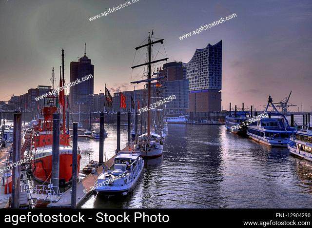 Elbphilharmonie and Hanseatic Trade Center, HafenCity, Hamburg, Germany, Europe