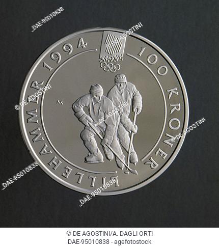 100 kroner silver coin commemorating the 1994 Winter Olympic Games in Lillehammer, issued in 1992, depicting ice hockey players. Norway, 20th century