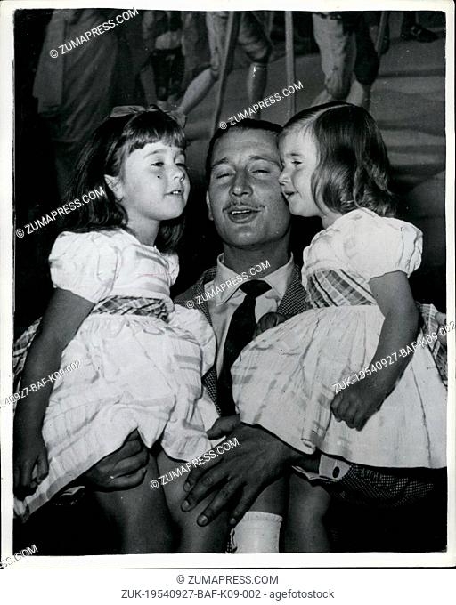 Sep. 27, 1954 - 27-9-54 The granddaughters of General Franco greet their father ?¢‚Ç¨‚Äú The Marquis of Villaverde, son-in-law to General Franco