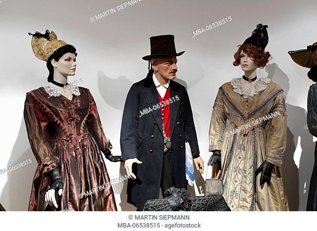 Old traditional costumes of the Mondseeland, local museum and stilt house museum in the former abbey Mondsee, Mondsee, Salzkammergut, Upper Austria, Austria