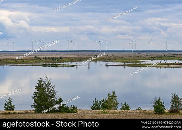 29 September 2022, Brandenburg, Cottbus: View over the water surface of the future Cottbus Baltic Sea, which is being created in the former Cottbus-Nord...