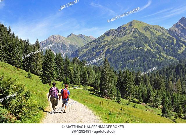 Hiking in Turatal Valley, Kleinwalsertal, Little Walser Valley, Vorarlberg, Allgaeu Alps, Austria, Europe