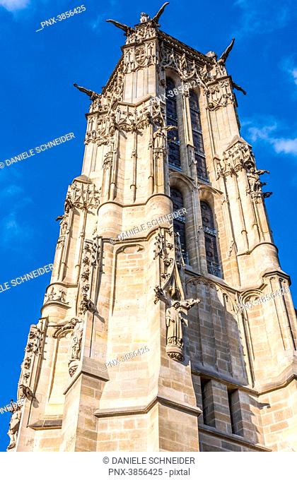France, Paris, 4th arrondissement, Saint Jacques Tower (Tour Saint-Jacques) (16th century, flamboyant gothic, historical monument)