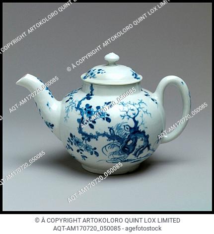 Teapot, ca. 1770, British, Worcester, Soft-paste porcelain, Height: 4 1/2 in. (11.4 cm), Ceramics-Porcelain