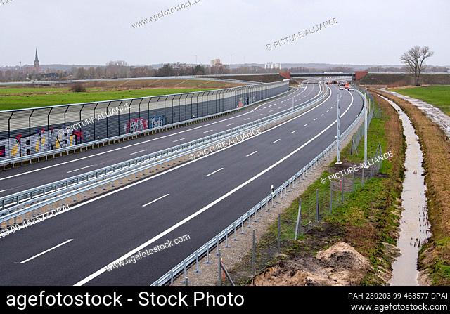 03 February 2023, Lower Saxony, Buxtehude: View of the section of the A26 freeway at the Buxtehude junction. A new section of the freeway around the stretch...