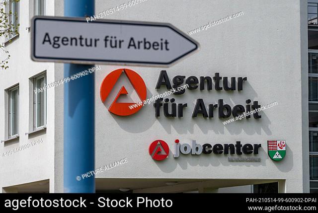 06 May 2021, Saxony-Anhalt, Sangerhausen: The logo of the employment agency can be seen on the building complex of the authority in Sangerhausen