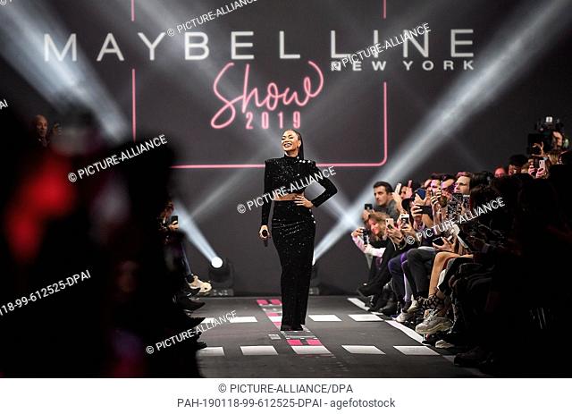 17 January 2019, Berlin: Nicole Scherzinger, singer at the show of the cosmetics company ""Maybelline"". The collections for Autumn/Winter 2019/2020 will be...