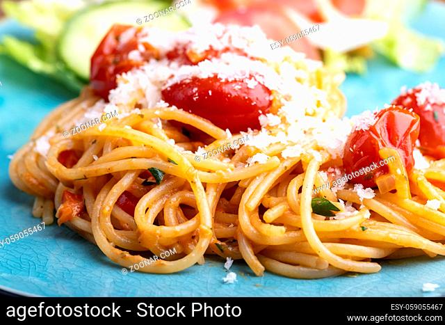 Spaghetti Pasta mit Kirschtomaten