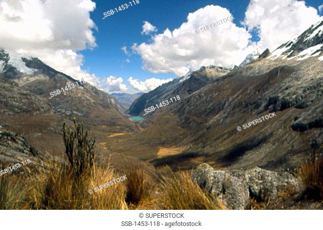 Quebrada Santa Cruz Andes Peru