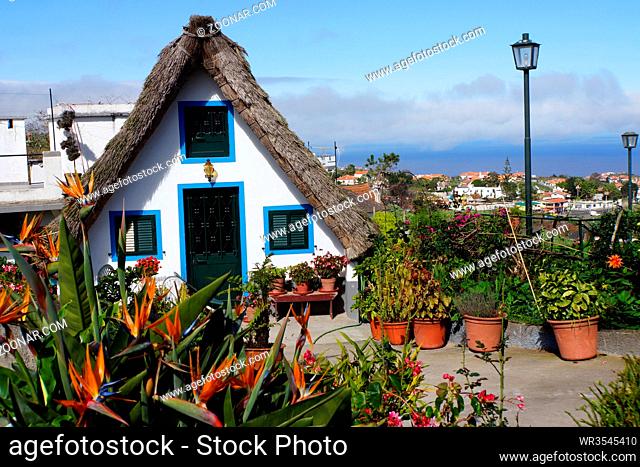Touristenattraktion Casas de Colmo, Santana, Madeira, Portugal
