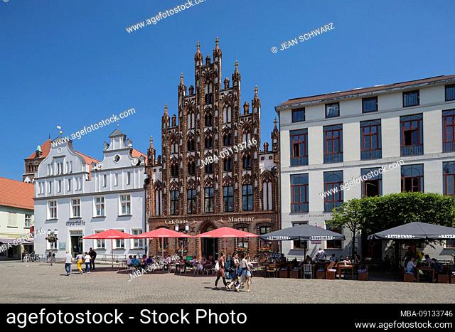 Germany, Mecklenburg-Vorpommern, Greifswald: Houses in the city center