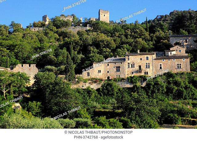 France, Provence Alpes Cote d'Azur, department of Vaucluse (84), Natural park of Luberon, Oppede le Vieux