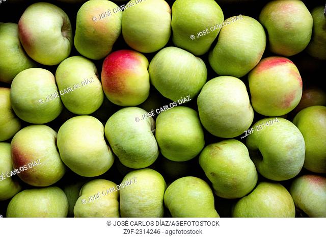 Esperiega apples from Rincón de Ademuz, Comunidad Valenciana, Spain