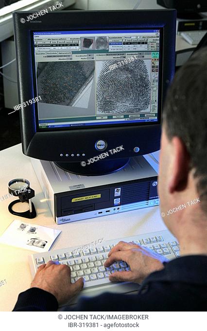 DEU Germany Duesseldorf: Police NRW Federal Police technical crime investigation service. Fingerprint unit. DEU Germany Duesseldorf: Police NRW Federal Police...