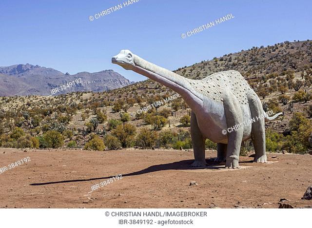 Model of a dinosaur (Antarctosaurus wichmannianus), Monumental Nacional Pichasca, Río Hurtado, Región de Coquimbo, Chile