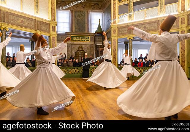 Dancing dervishes from the Sufi Mevlevi Order, Sema-Zerimonie, dervish dance, Sema, Mevlevihanesi Müzesi, Istanbul, Türkei