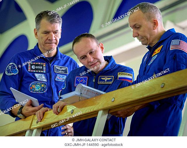 Expedition 52 flight engineers Paolo Nespoli of ESA, left, Sergey Ryazanskiy of Roscosmos, center, and Randy Bresnik of NASA are seen as they start their second...