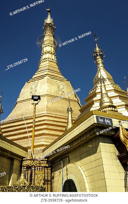 Golden, octagonal-shaped stupa with an umbrella-shaped finial (hti), Sule Pagoda, Yangon, Myanmar