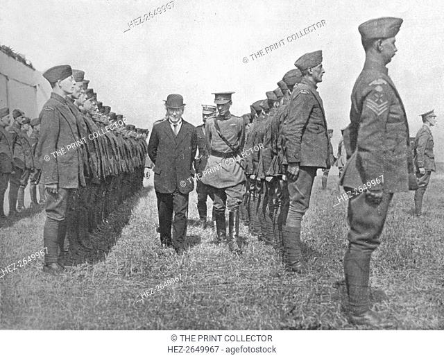 'Mr. Asquith inspecting the Royal Flying Corps', 1915. Artist: Unknown