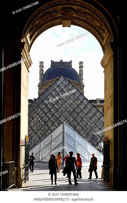 France, Paris, area listed as World Heritage by UNESCO, Louvre Museum and Pyramid by architect Ieoh Ming Pei