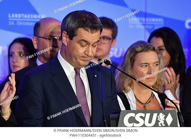 Markus SOEDER (Minister President of Bavaria), visibly beaten and stranded, joins the entire Cabinet in front of the CSU fans and speaks to them