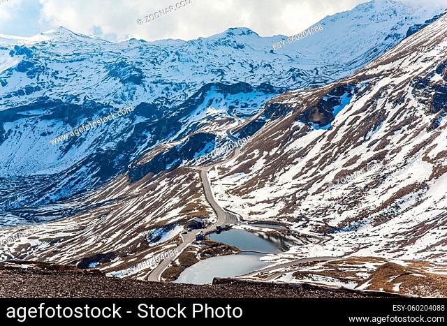 Grossglockner sightseeing road in Austria, runs through the Hohe Tower Park. The first snow fell in September. The road consists of 36 serpentine turns