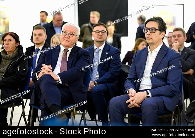 30 November 2022, North Macedonia, Skopje: German President Frank-Walter Steinmeier (l) and Stevo Pendarovski (r), President of North Macedonia