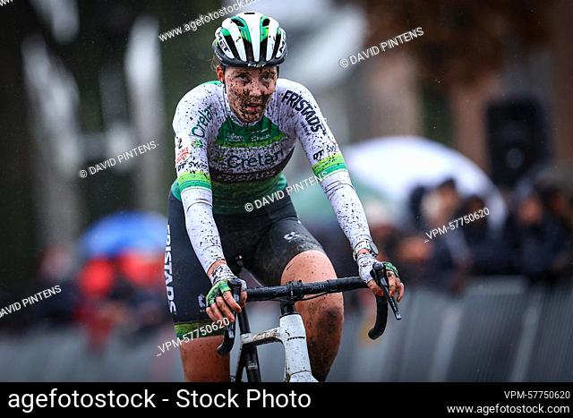 Dutch Manon Bakker pictured in action during the women's elite race of the cyclocross cycling event, race 6/8 in the 'Exact Cross' competition