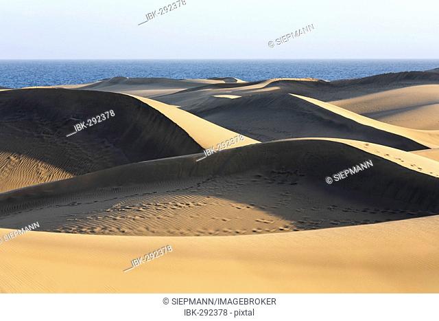 Sand dunes, Maspalomas, Playa del Ingles, Gran Canaria, Spain