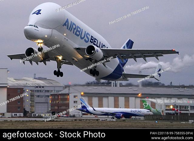 18 January 2022, Hamburg: An Airbus Beluga transport aircraft takes off from the Airbus plant in Hamburg-Finkenwerder. At the start of his inaugural visit to...