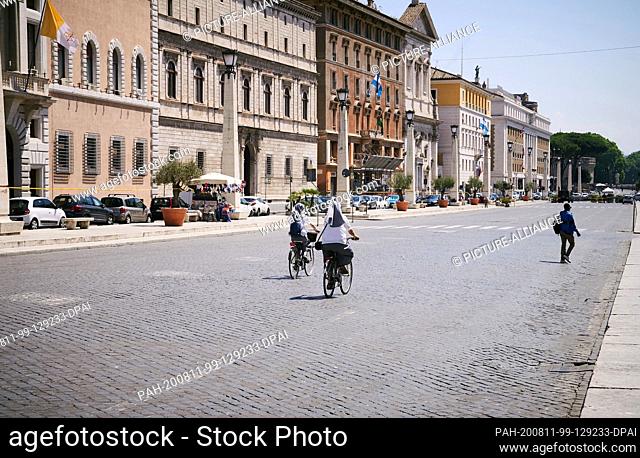10 July 2020, Italy, Rom: A street without car traffic in front of St. Peter's in Rome. The travel restrictions due to the Corona pandemic have been lifted...