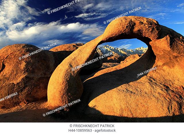 Mobius Arch, Lone Pine Peak, Mount Whitney, Lower