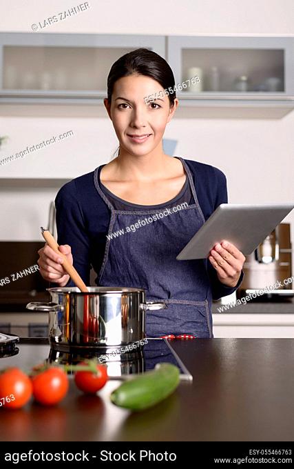 cooking, housewife, tablet-pc