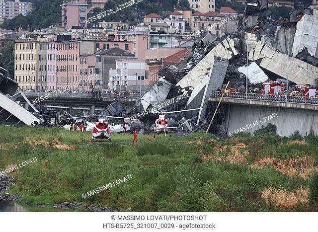 Genoa, the Morandi Bridge collapses, the A10 motorway viaduct on the Polcevera stream, dozens of dead and injured . Genoa, Italy 14/08/2018