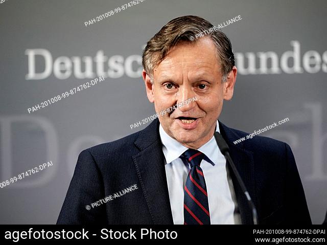 08 October 2020, Berlin: Kay Gottschalk (AfD) speaks after the Constituent Session of the Committee of Inquiry into Wirecard as the new Chairman of the...