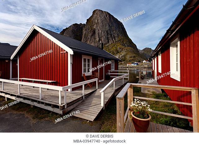 Rorbuer, hut, mountain, Eliassen, Willi-Bua, Festhelltinden, Moskenesoya, Lofoten, Norway, the Arctic