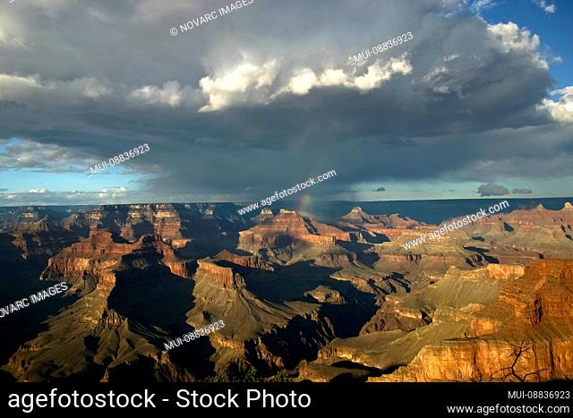 Grand Canyon with rainbow and rain clouds, Grand Canyon National Park, Arizona, USA | Grand Canyon with rainbow and rain clouds, Grand Canyon National Park