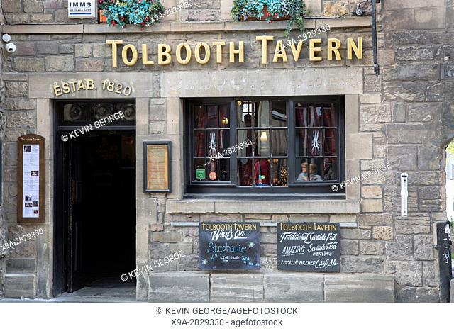 Tolbooth Tavern Pub on High Street - Royal Mile, Edinburgh, Scotland