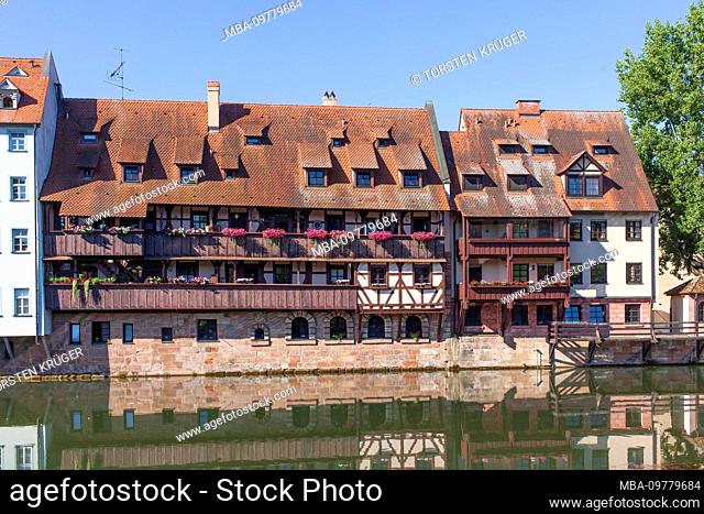 Houses on the Pegnitz, old town, Nuremberg, Bavaria, Germany, Europe