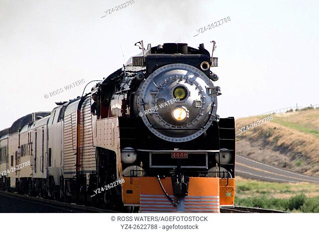 The Southern Pacific Daylight Express heritage run