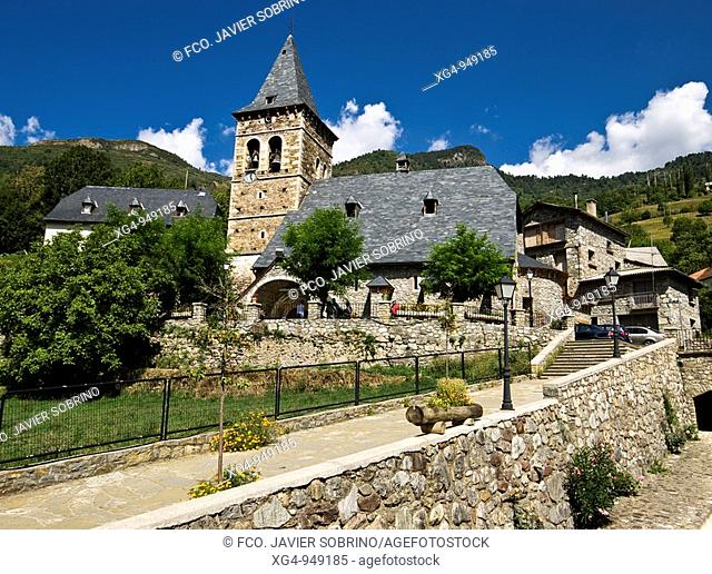 Church of San Esteban, Plan, Valle de Gistain, Pyrenees Mounatins. Sobrarbe, Huesca province, Aragon, Spain