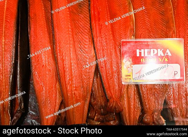 RUSSIA, PETROPAVLOVSK-KAMCHATSKY - OCTOBER 19, 2023: Sockeye salmon fillets are for sale at a fish market. Yelena Vereshchaka/TASS